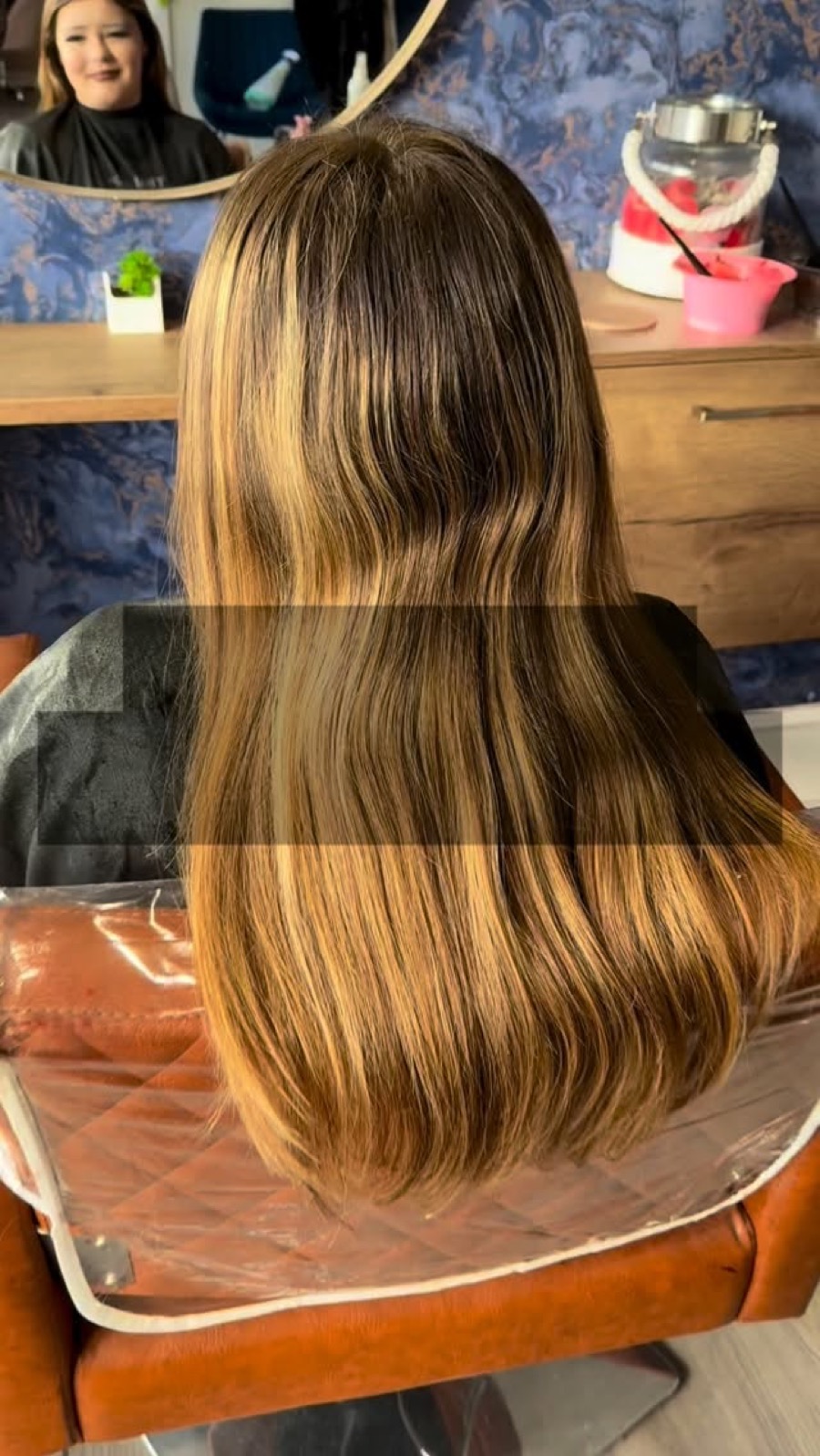 Long blended blonde colour